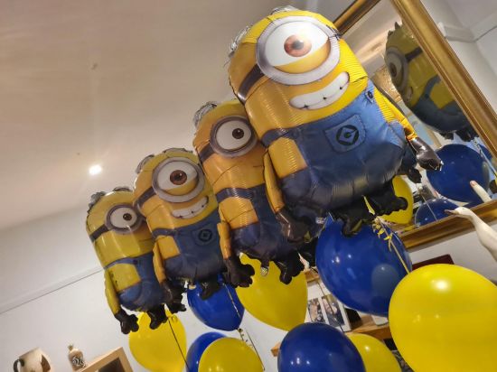 Picture of Large super shaped balloons